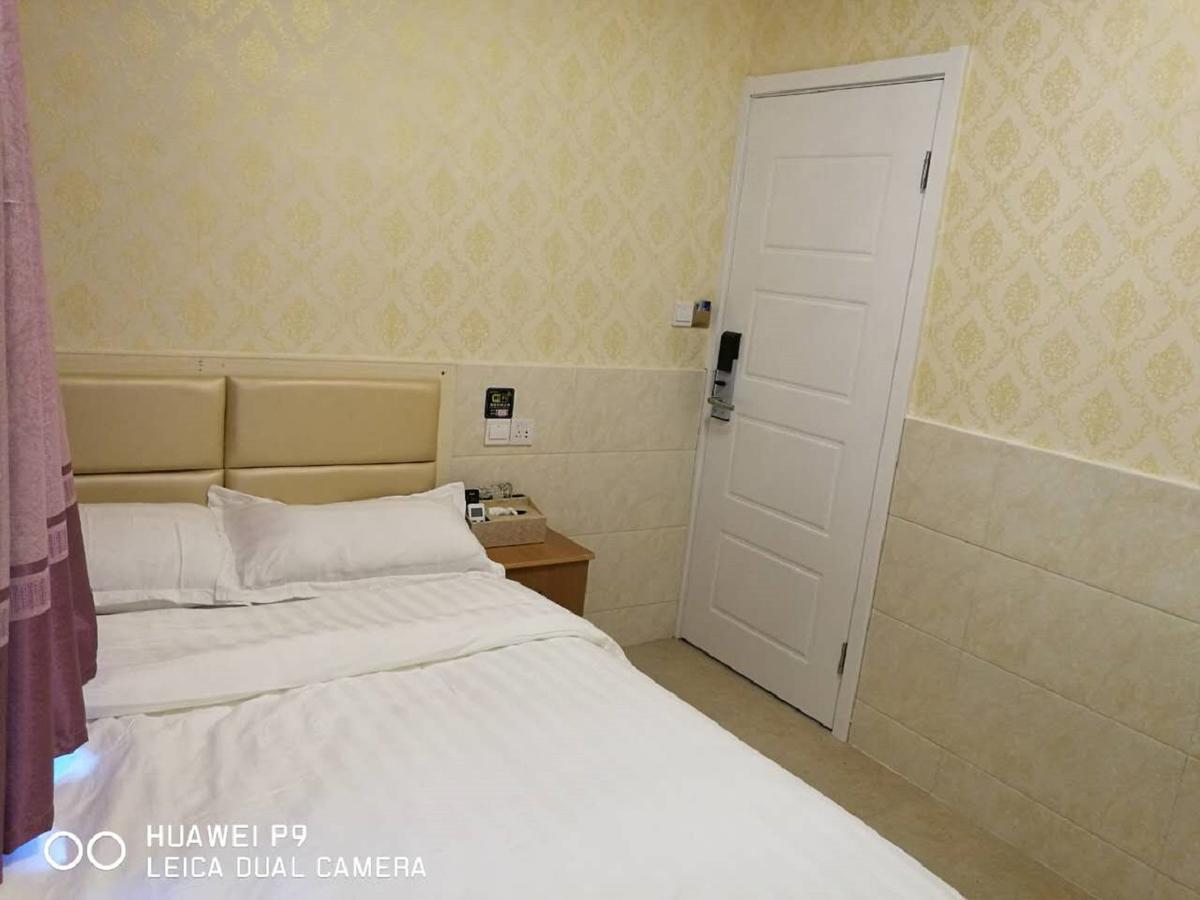 Lu Huai Inn-Lukou Airport Branch Нанкин Екстериор снимка