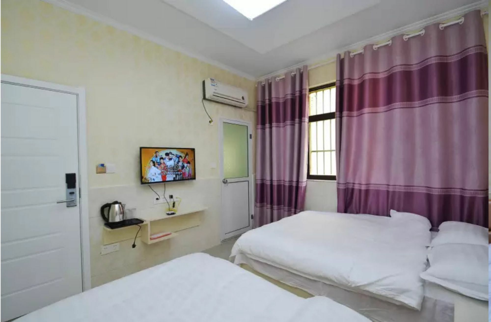 Lu Huai Inn-Lukou Airport Branch Нанкин Екстериор снимка